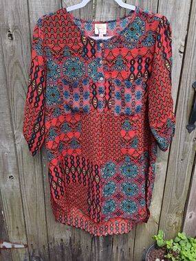 Fig and flower 🎂 Red Multi-Pattern Tunic Top M